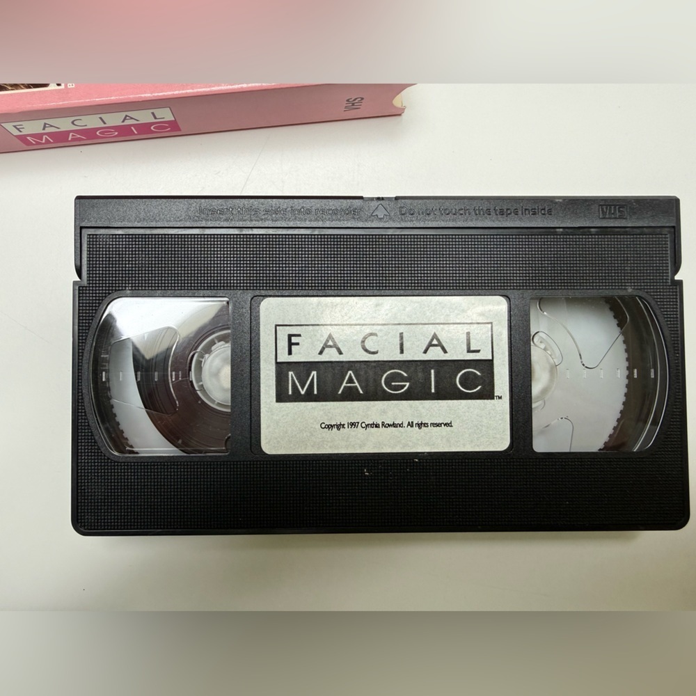 Facial Magic Anti-Aging Program - Picture 3 of 3